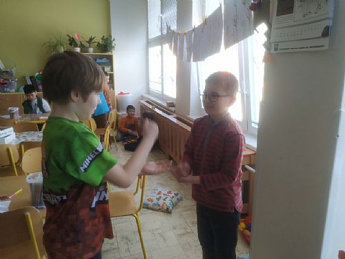 Kámen, nůžky, papír