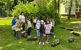 Sazení květin pro OÚ Hlubočky - ŠD Dukla + Mar. Údolí
