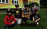 Sazení květin pro OÚ Hlubočky - ŠD Dukla + Mar. Údolí